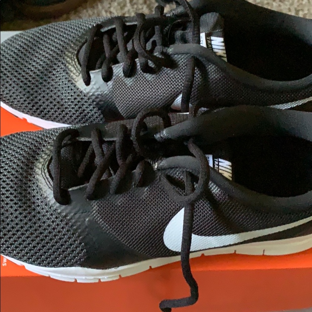 Nike women’s running shoe size 8.5